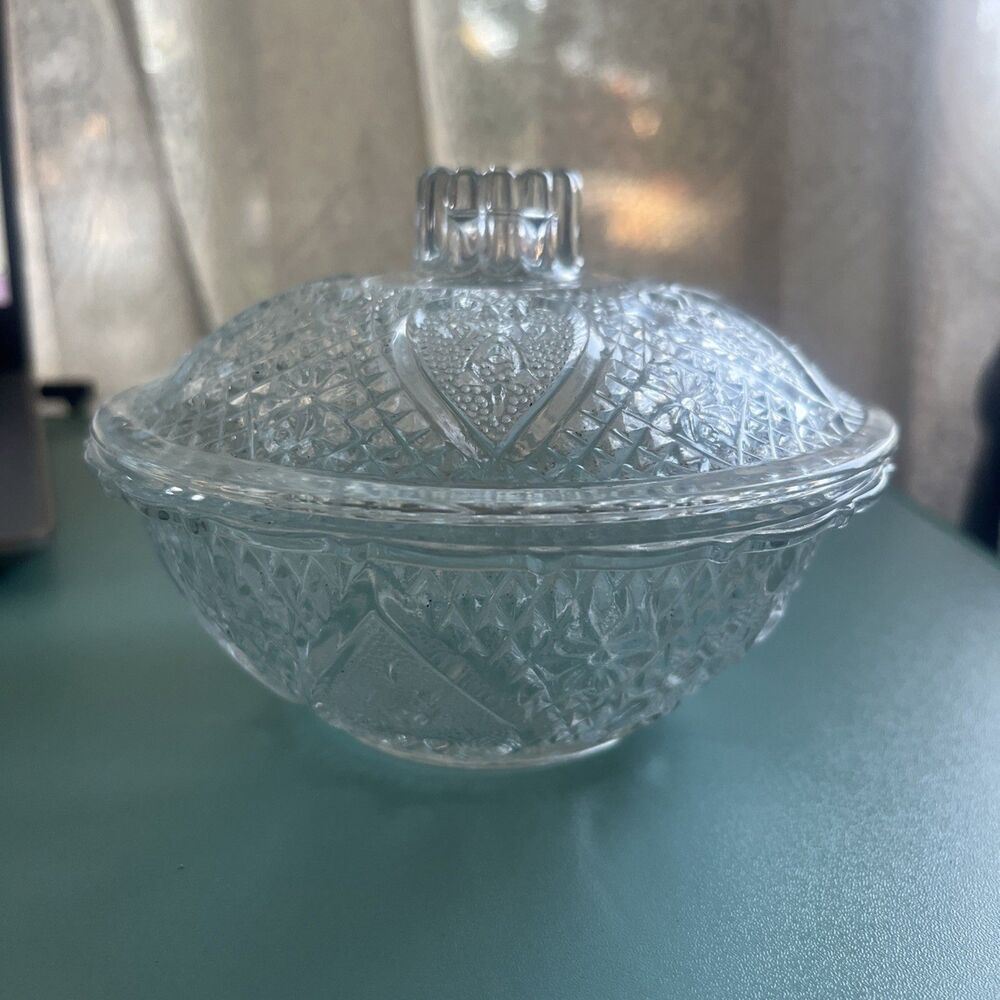 Vintage Pasari Indonesia pressed glass Candy Dish with hearts PERFECT CONDITION